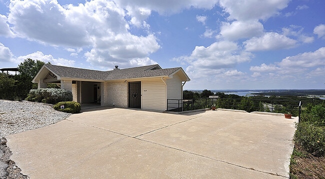 Building Photo - GORGEOUS VIEWS OF LAKE TRAVIS AT HUDSON BEND