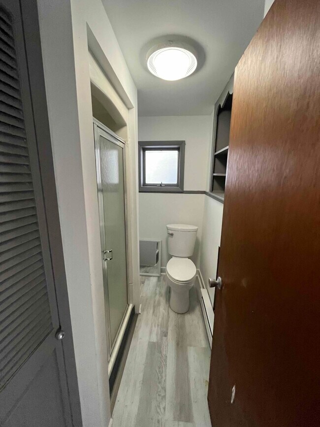 633 S Blakely St Unit 1, Dunmore, PA 18510 633 S Blakely St Dunmore