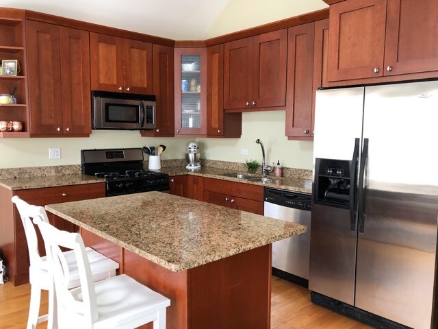 kitchen - 1717 N Fern Ct