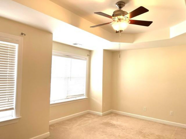Building Photo - 2147 Yancey Ln NE