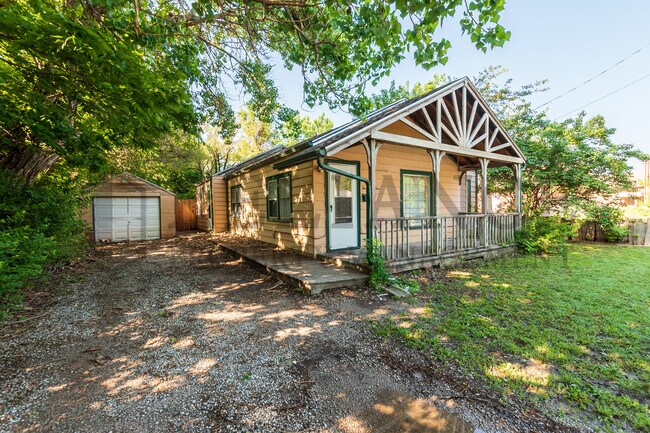 Foto del edificio - 1303 W 33rd St S