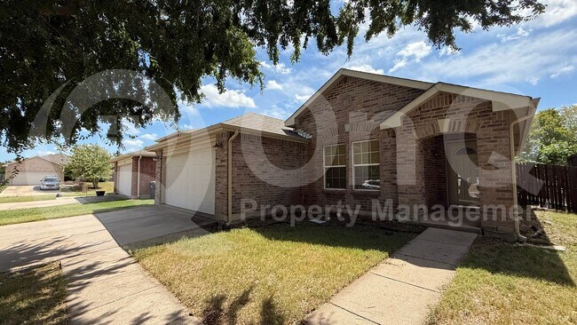 Photo - 1932 Foxfield Way House