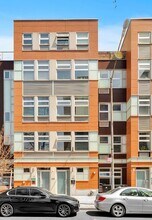 Building Photo - 14 Monitor St