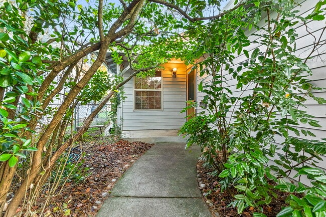 Foto del edificio - 6432 SE 63rd Ave