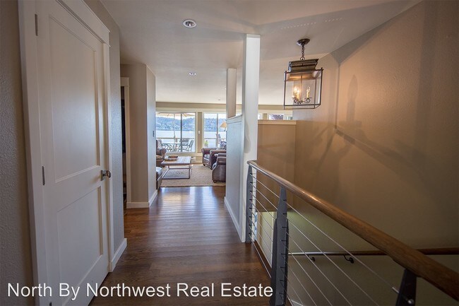 Building Photo - 1454 West Lake Sammamish Pkwy NE
