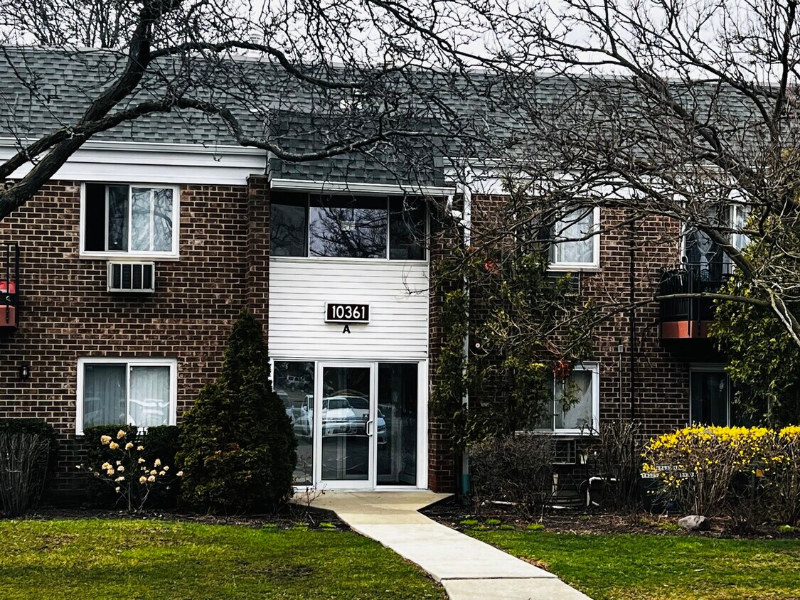 Foto principal - 10361 Dearlove Rd