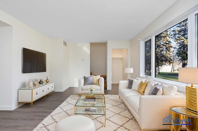 Photo du bâtiment - Westridge Estates