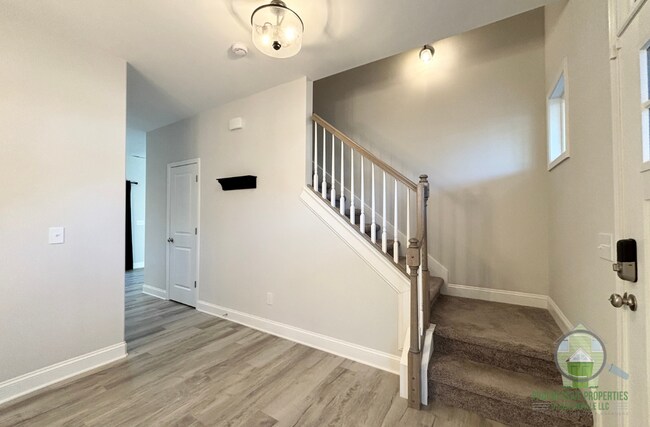 Building Photo - 8043 Gladeside Wy