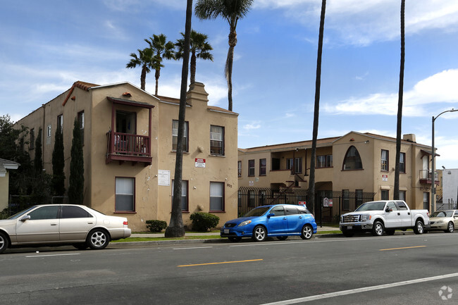 Building Photo - Marine Court