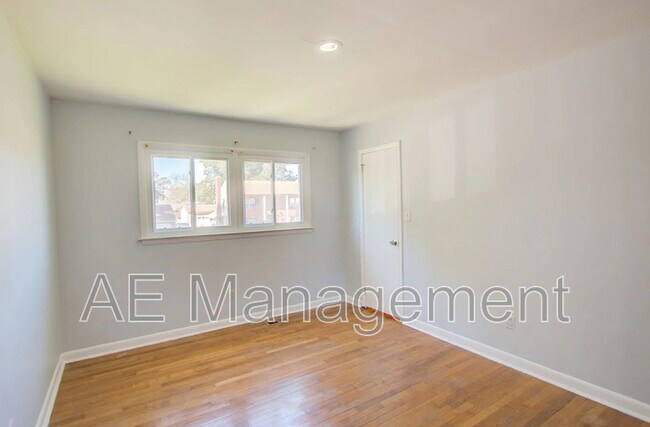 Foto del edificio - 1373 Coral Pl