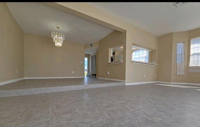 Building Photo - 433 Orchid Dr