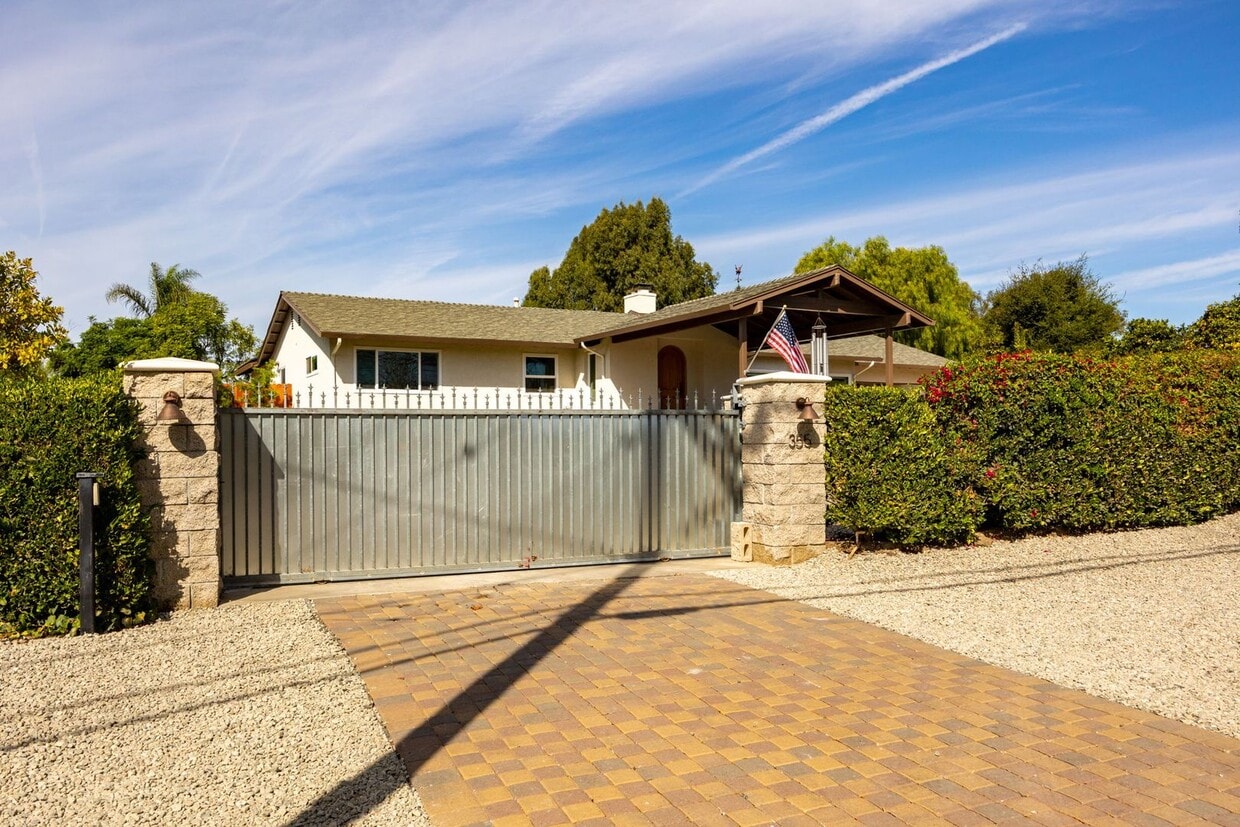 Primary Photo - 355 Avocado Place Camarillo