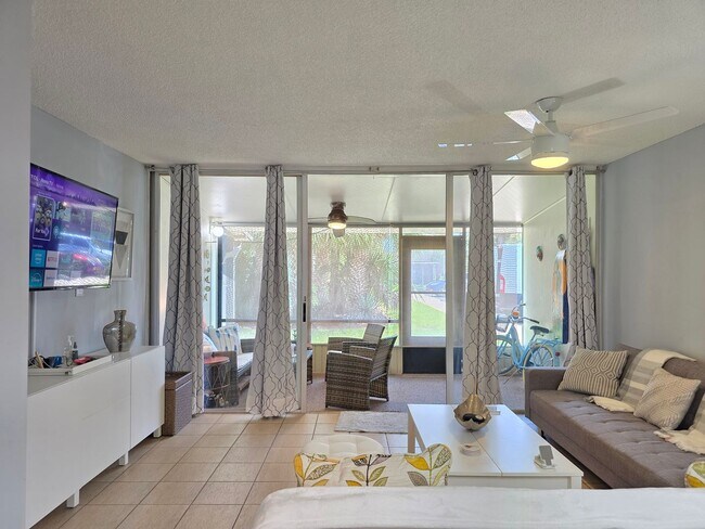 Foto del edificio - 5500 Ocean Shore Blvd