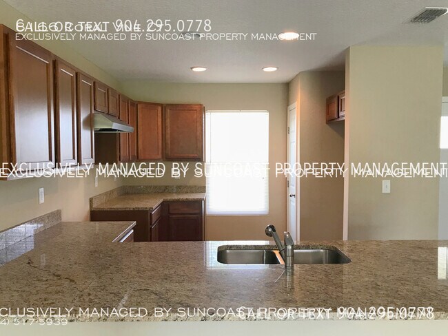 Building Photo - Beautiful 4BR/2BA Home for Rent in 32219!