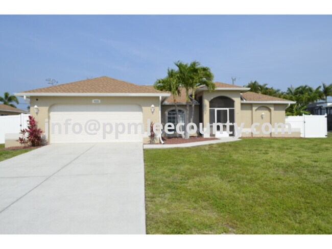Foto del edificio - Freshly Painted Inside and Out!  Fenced Yard!