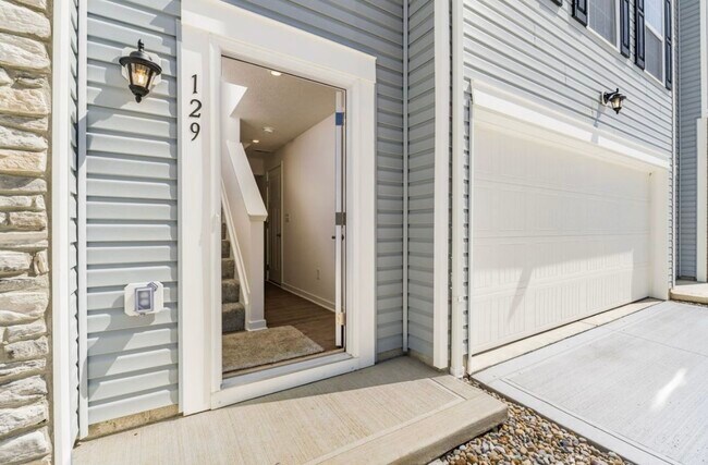 Foto del edificio - 129 Coyote Willow Dr