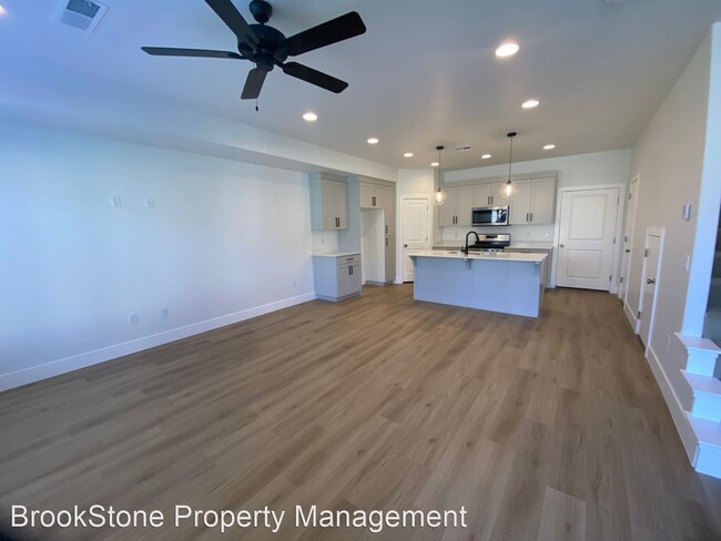 Foto del edificio - 3 br, 2.5 bath House - 857 Scarlet