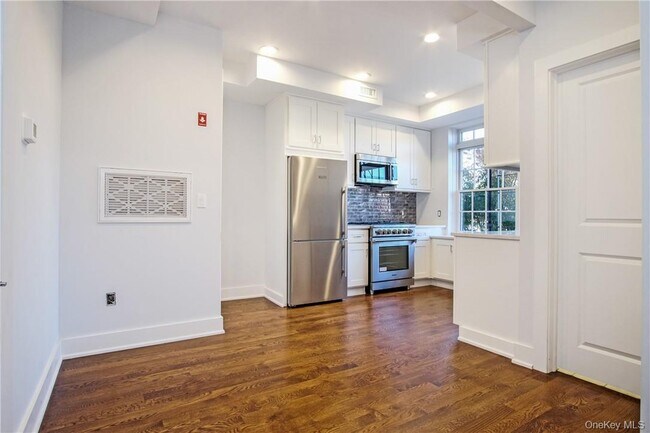 Foto del edificio - 266 Mamaroneck Ave