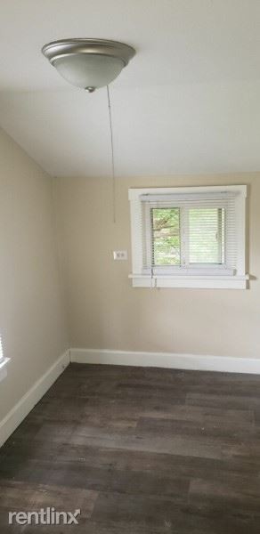 Building Photo - 2 br, 1 bath House - 31421 Lakeshore