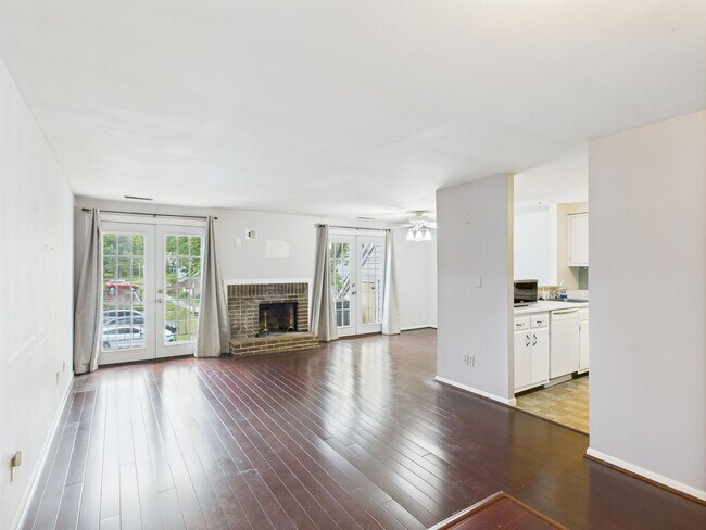 Foto del edificio - 1534 Cross Keys Ct