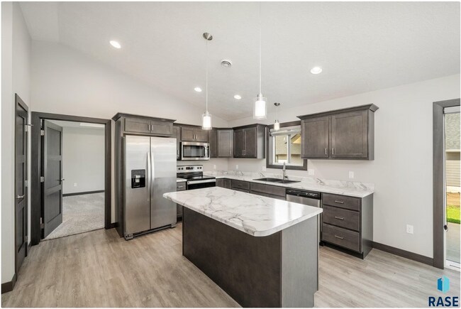 Foto del edificio - 4601 W 35th St N