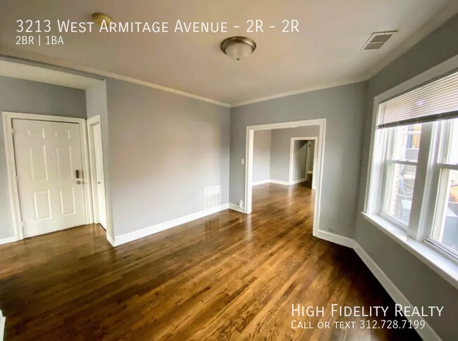 Foto del edificio - 3213 W Armitage Ave