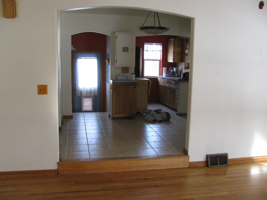 Building Photo - 1414 Rood Ave