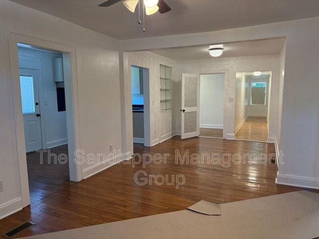 Building Photo - 2627 Madden Dr