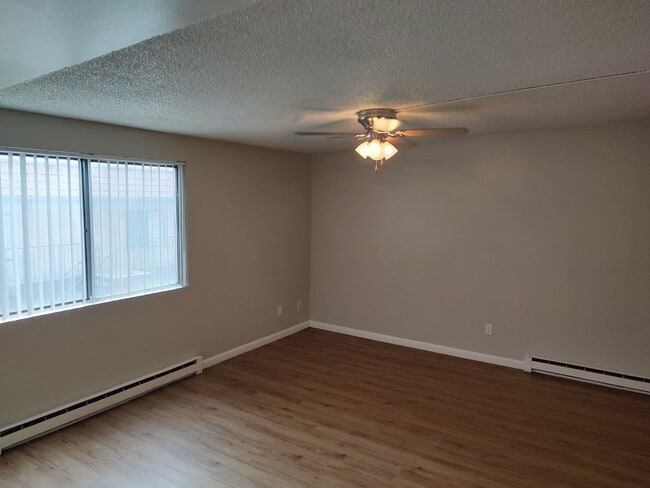 Interior Photo - Peak 1465