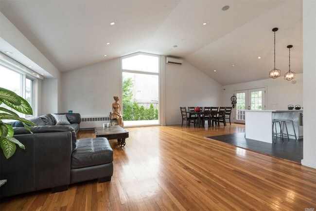 Foto del edificio - 924 Woodmere Dr