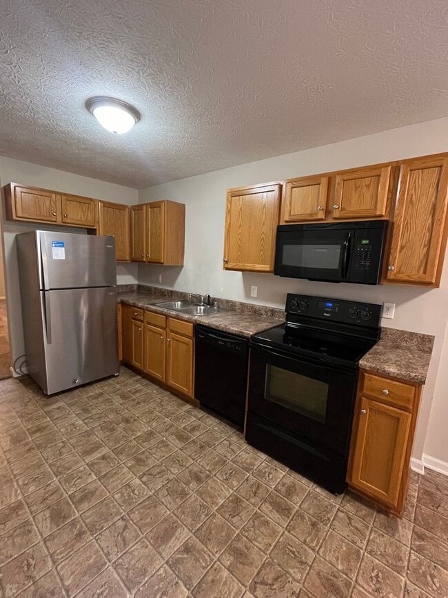 Building Photo - Upper Stone Apartments