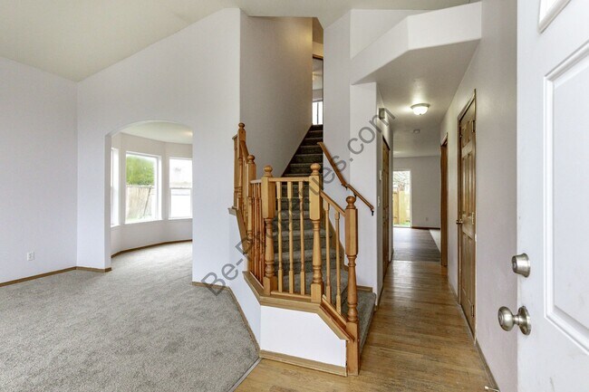 Foto del edificio - Spacious 3 Bedroom Puyallup Home