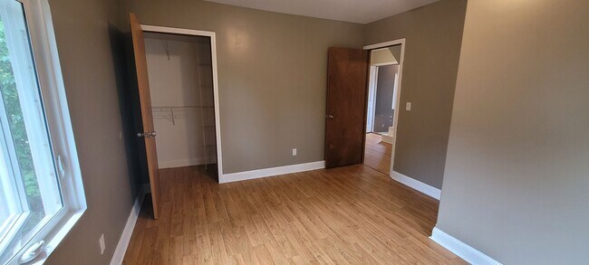 Foto del edificio - 1315 Bixby Ave NE