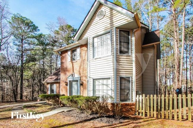 Building Photo - 145 Fontaine Way