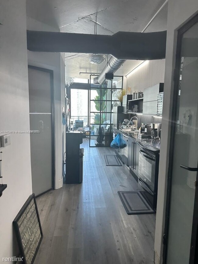 Foto del edificio - 3 br, 2 bath House - 690 SW 1st Ct Apt 2101