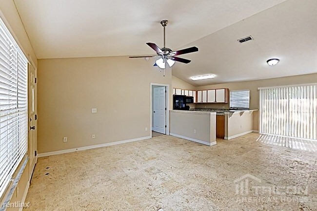 Building Photo - 367 Masson Ct
