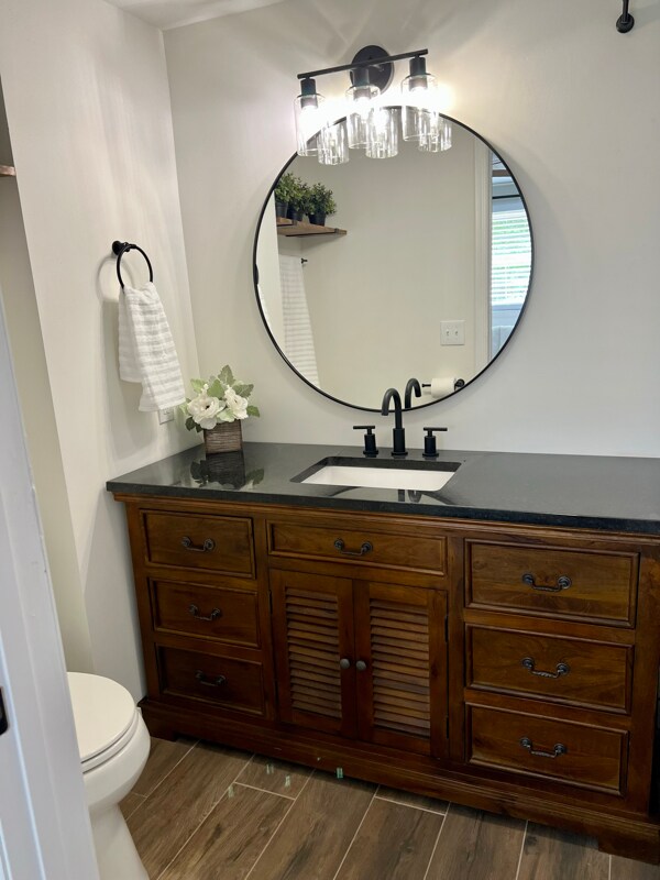 Foto del edificio - 736 Everett Rd