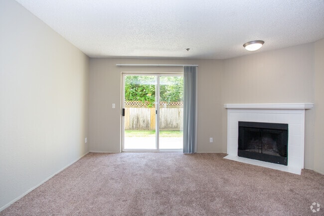 2BR,2BA-950SF - Mallard Pointe at Riverbend