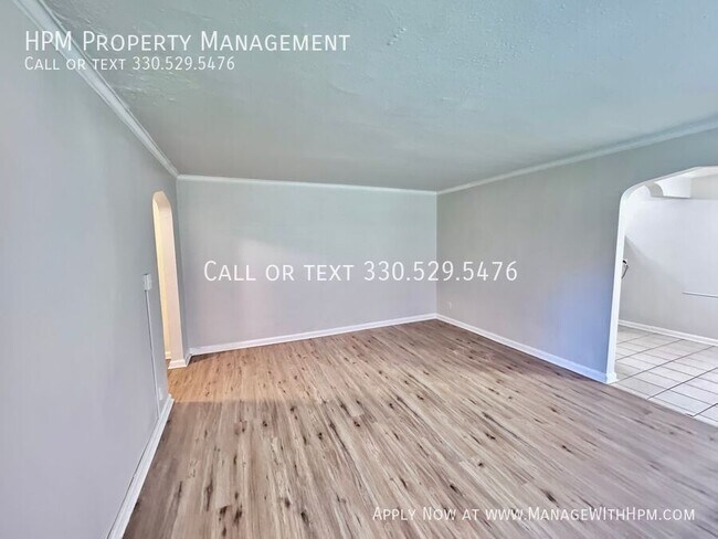 Building Photo - 3363 Warrensville Center Rd