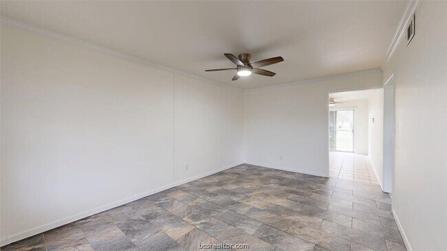 Foto del edificio - 1607 Cloverdale Ct