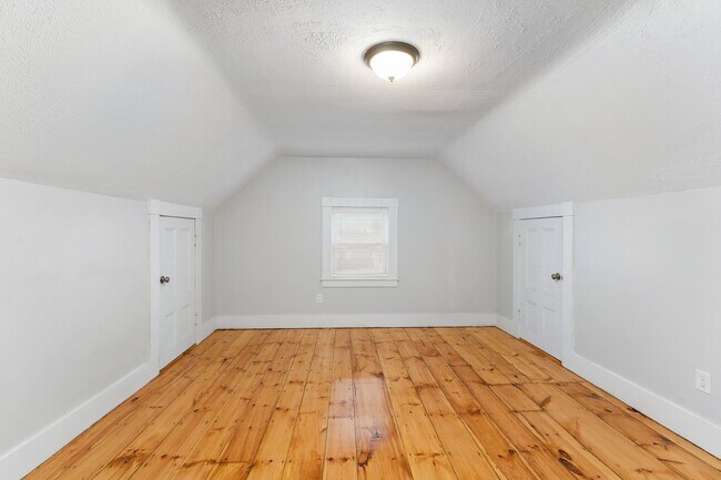 BEDROOM 1 - 403 Beacon St