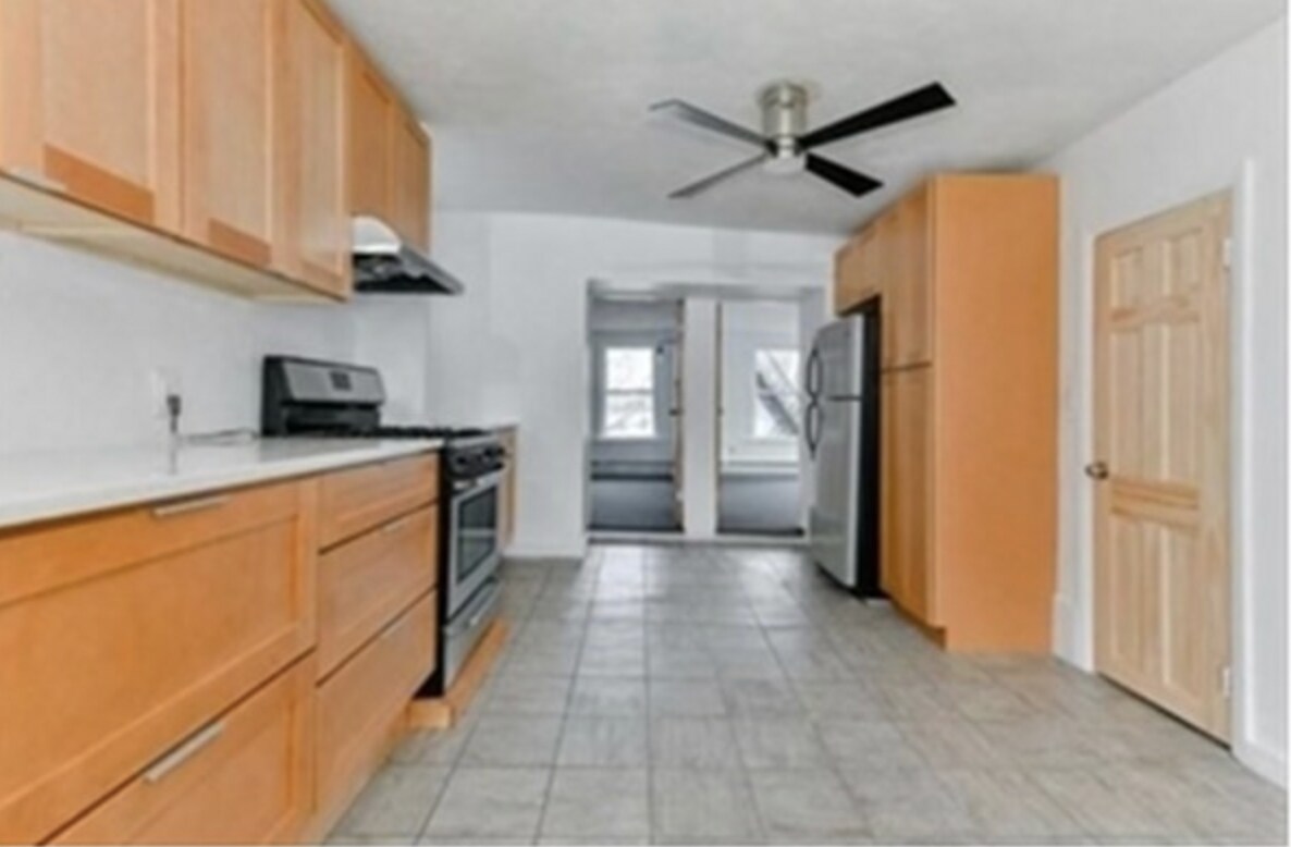 Foto principal - 288 Sumner St