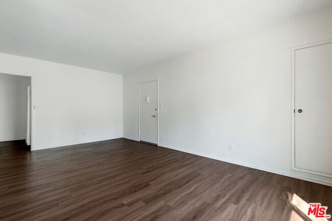 Foto del edificio - 550 Croft Ave