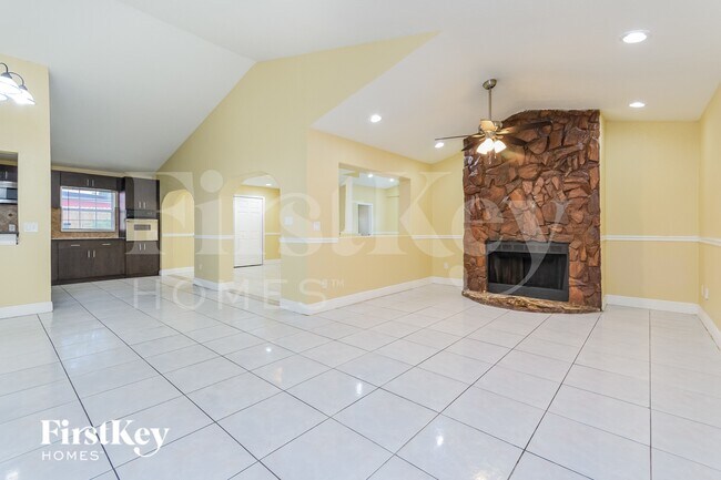Foto del edificio - 12126 Dakota Woods Ln