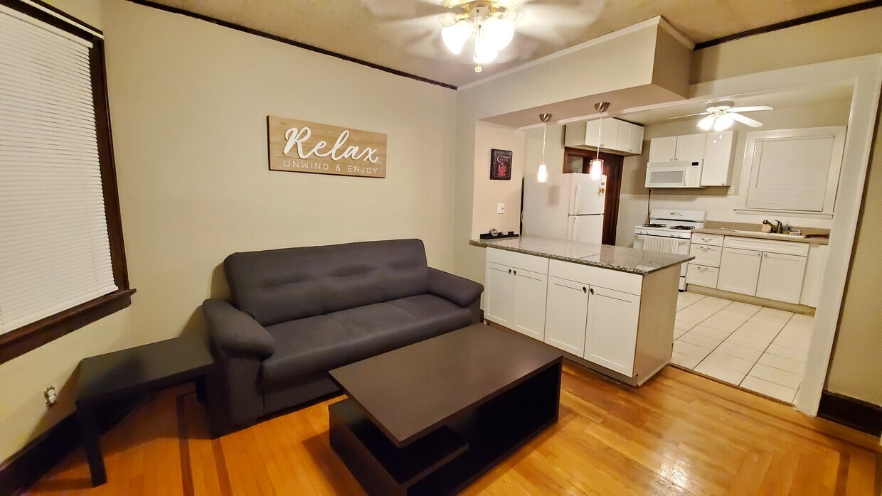 Foto principal - 735 Riddle Rd