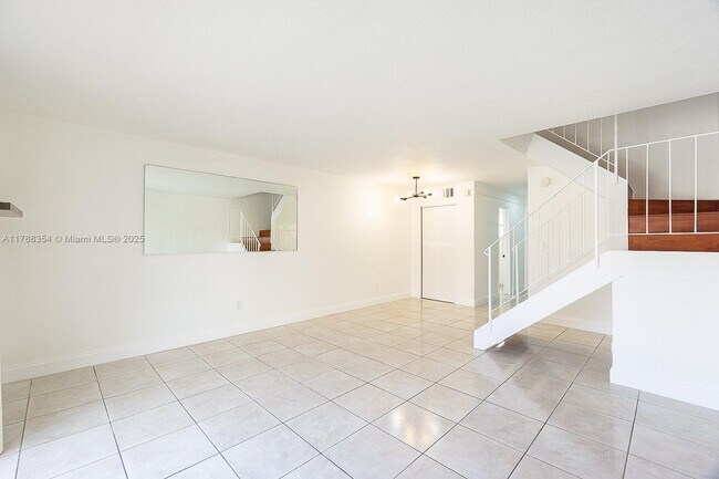 Foto del edificio - 8650 SW 67th Ave