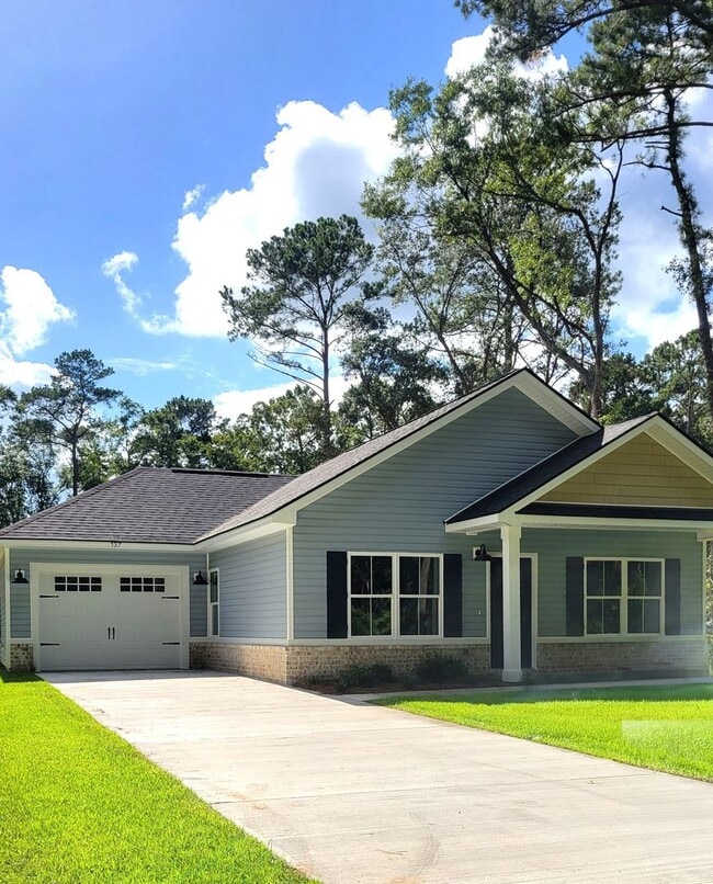 Foto del edificio - Available Soon!