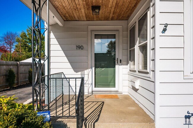 Foto del edificio - 190 E Dominion Blvd