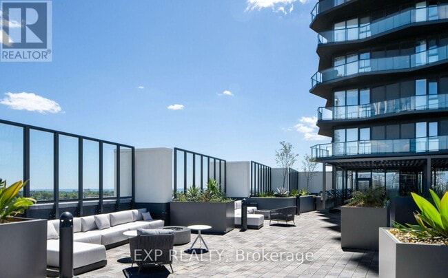 Building Photo - 36 Zorra St