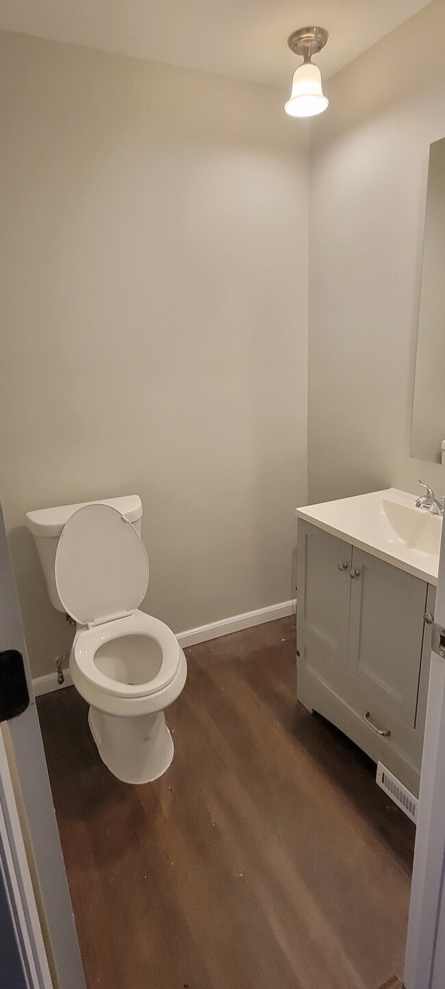 Bathroom - 9712 Penn Ave S